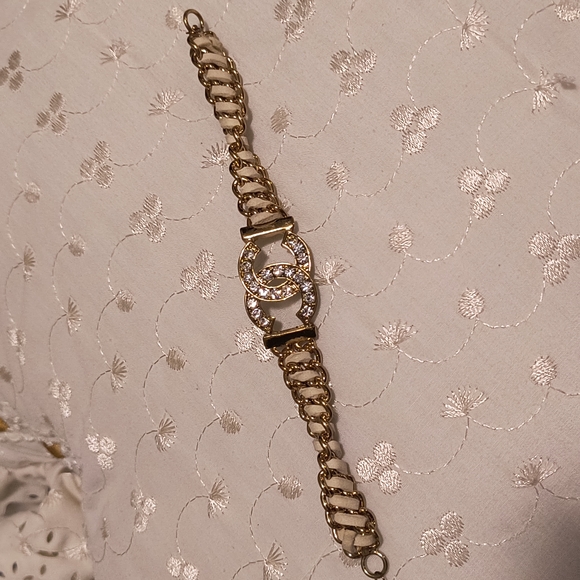 Bracelet Channel in gold tone with rhinestones